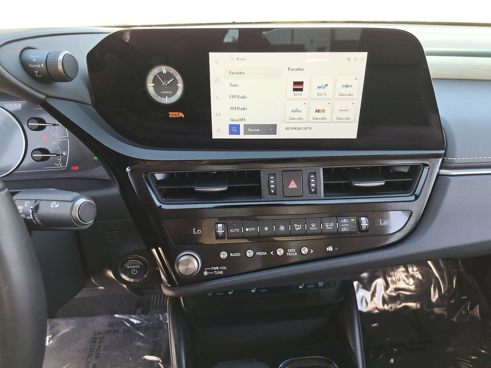 Used 2024 Lexus ES 300h w/ Premium Package FWD image 20