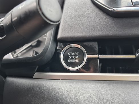 Used 2024 Mitsubishi Outlander SE FWD image 32