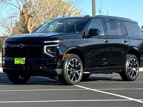 Used 2025 Chevrolet Tahoe RST image 15
