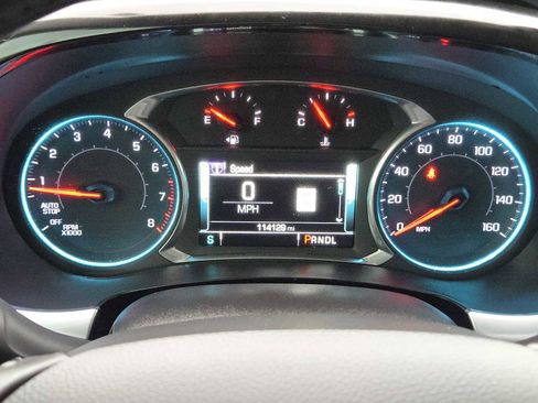 Used 2018 Chevrolet Traverse Premier FWD image 16
