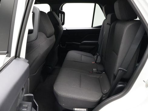 Used 2025 Toyota 4Runner SR5 image 19