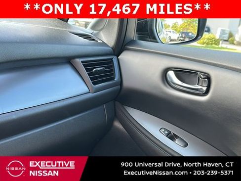 Certified 2023 Nissan Leaf S image 20