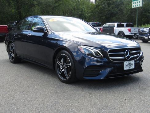 Used 2020 Mercedes-Benz E 350 4MATIC Sedan image 4