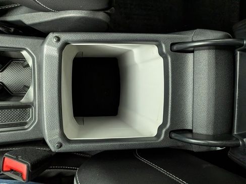 Used 2022 Volkswagen Taos SEL w/ Panoramic Sunroof Package image 22