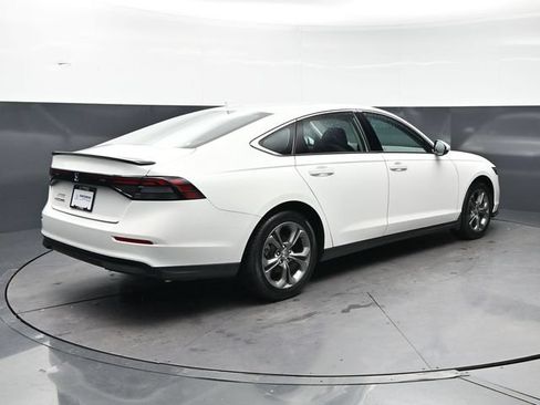 Used 2023 Honda Accord EX image 5