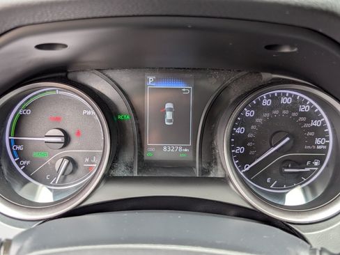 Used 2023 Toyota Camry SE w/ Cold Weather Package FWD image 19