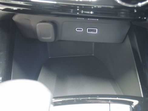 New 2026 Chevrolet Trax RS w/ Driver Confidence Package image 20