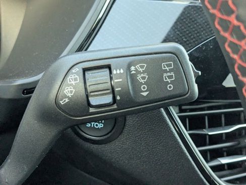 Used 2025 Ford Escape ST-Line FWD image 7