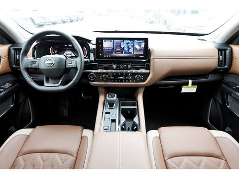 New 2026 Nissan Pathfinder Platinum FWD image 7