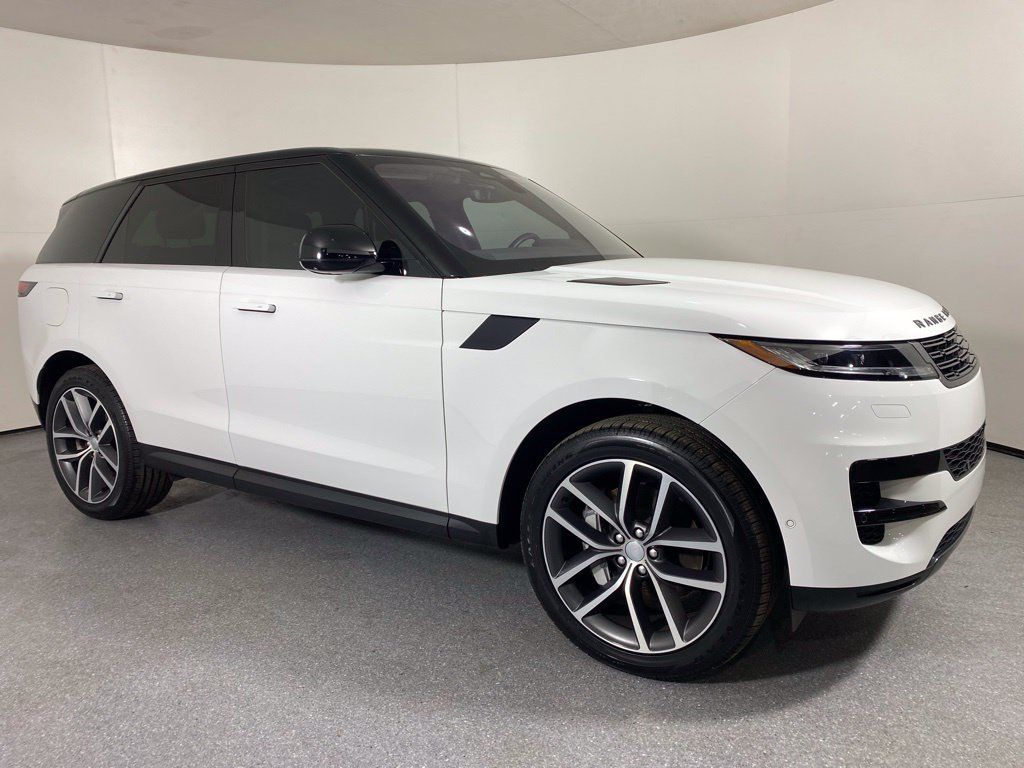 Used 2023 Land Rover Range Rover Sport SE AWD/4WD image 3