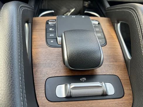 Certified 2024 Mercedes-Benz GLS 450 4MATIC image 29