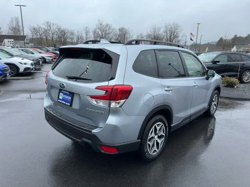 Used 2023 Subaru Forester Premium AWD/4WD image 6