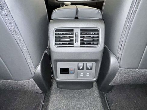 New 2026 Nissan Rogue Platinum AWD/4WD image 10