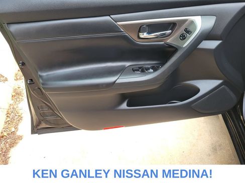 Used 2013 Nissan Altima 2.5 SL w/ 2.5 Moonroof Pkg FWD image 40