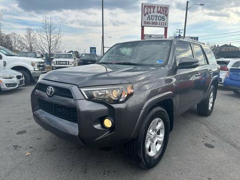 Used 2015 Toyota 4Runner SR5 Premium image 9