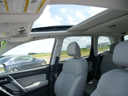 Used 2016 Subaru Forester 2.5i Premium image 27