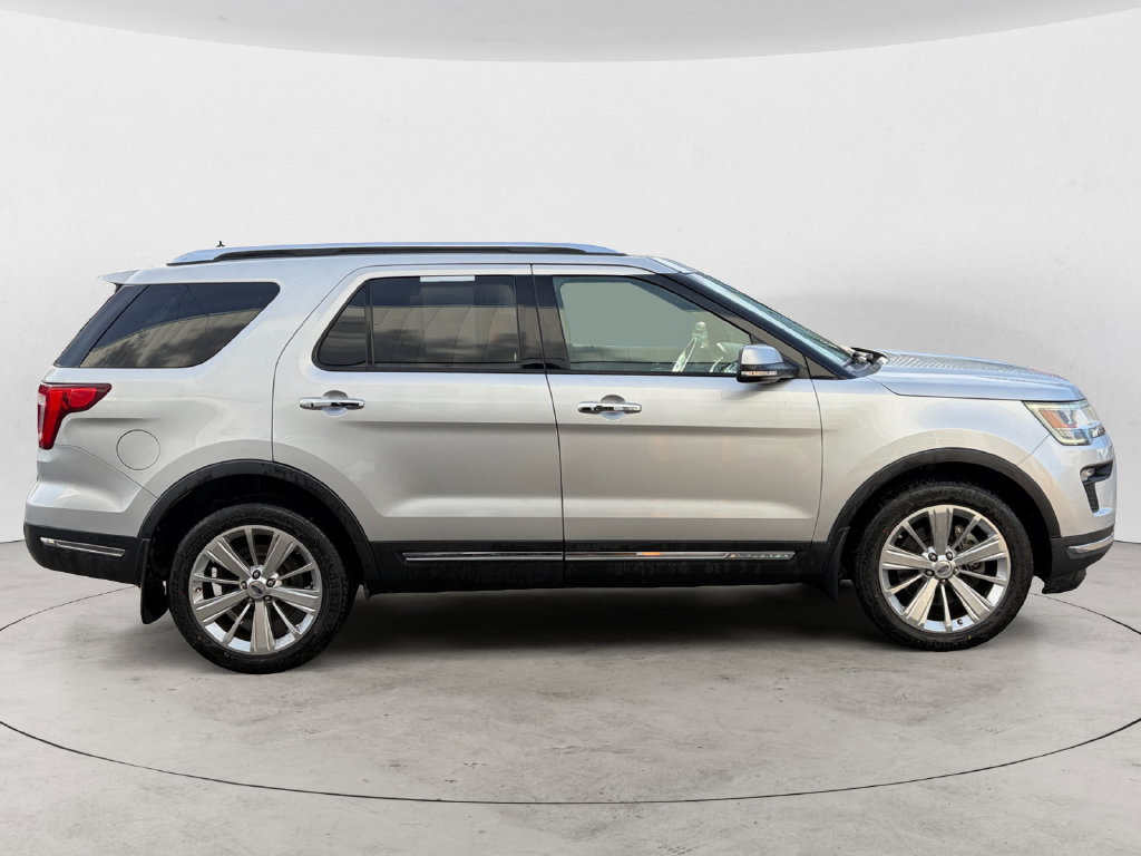 Used 2019 Ford Explorer Limited w/ Class III Trailer Tow Package AWD/4WD image 4