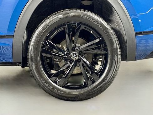 New 2026 Volkswagen Atlas Cross Sport SEL R-Line image 32