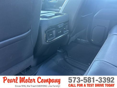 Certified 2023 GMC Sierra 1500 AT4 w/ Technology Package image 23