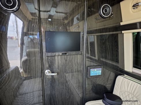 Used 2020 Mercedes-Benz Sprinter 2500 image 17