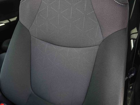 Certified 2025 Toyota RAV4 XLE AWD/4WD image 29
