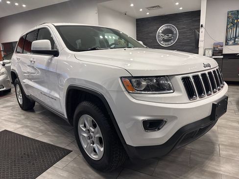 Used 2016 Jeep Grand Cherokee Laredo w/ Quick Order Package 23E image 4