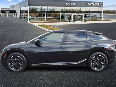 Certified 2025 Kia EV6 Wind image 6