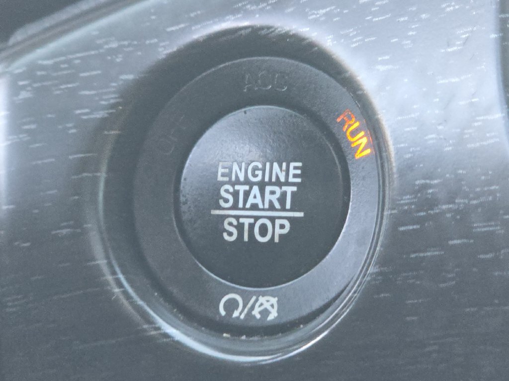 Used 2018 Jeep Grand Cherokee Altitude AWD/4WD image 35