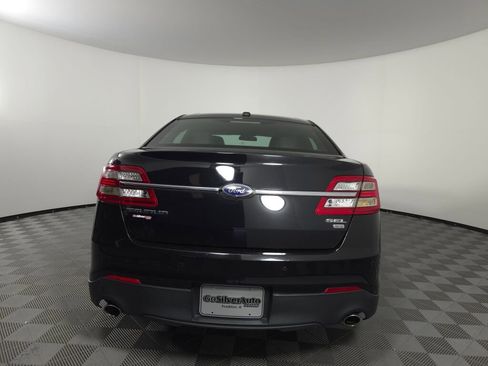 Used 2019 Ford Taurus SEL image 3