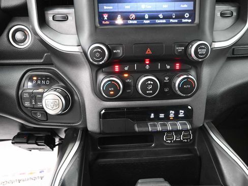 Used 2020 RAM 1500 Big Horn AWD/4WD image 8