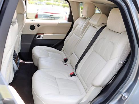 Used 2014 Land Rover Range Rover Sport Supercharged image 30