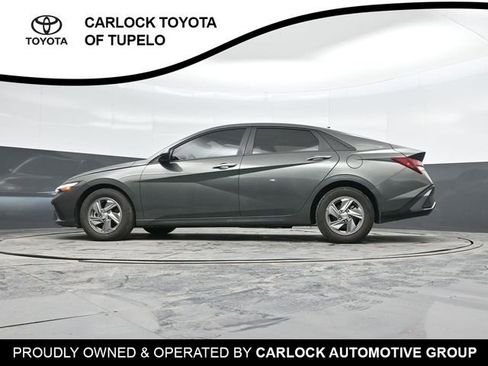 Used 2024 Hyundai Elantra SE image 41