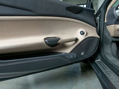 Used 2016 Ferrari 488 GTB image 31