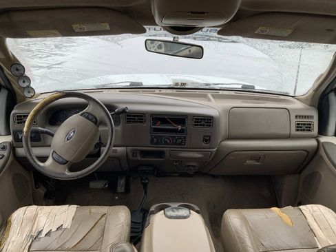 Used 2003 Ford F250 XL image 7
