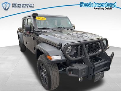 Used 2024 Jeep Gladiator Sport