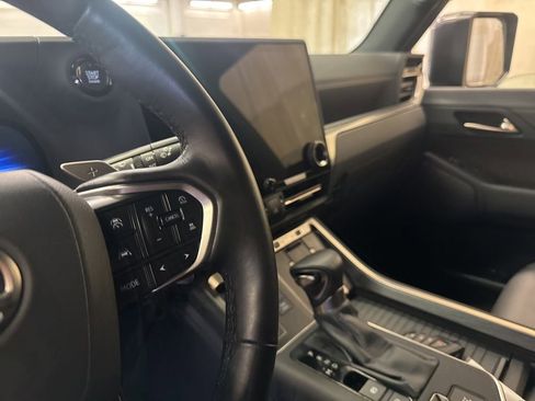 Used 2024 Lexus GX 550 w/ Accessory Package (2T) AWD/4WD image 15