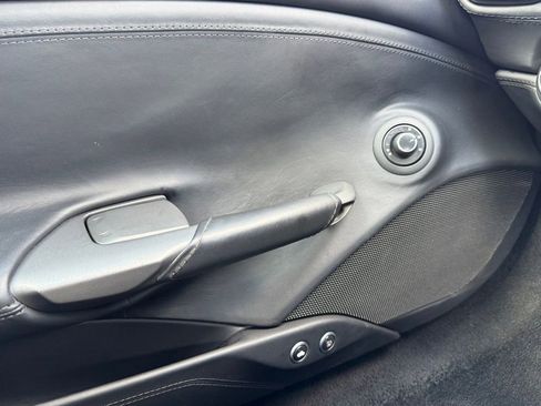 Used 2019 Ferrari 488 Spider RWD image 18