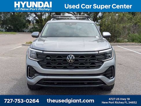 Used 2024 Volkswagen Atlas SEL Premium R-Line AWD/4WD image 8