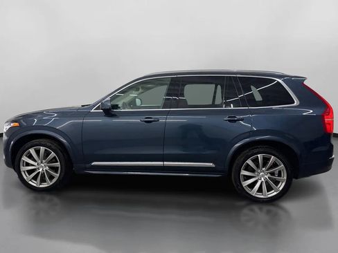 Used 2023 Volvo XC90 B6 Plus image 5