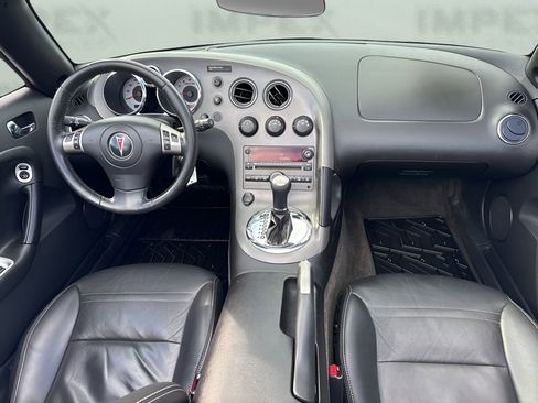 Used 2007 Pontiac Solstice Convertible w/ Premium Package image 11