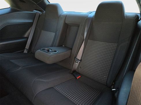 Used 2019 Dodge Challenger SXT w/ Blacktop Package image 17