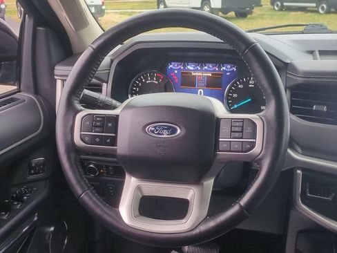 Used 2024 Ford Expedition Max XLT image 31