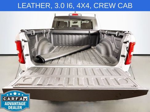 Used 2025 RAM 1500 Laramie w/ Sport Appearance Package AWD/4WD image 25
