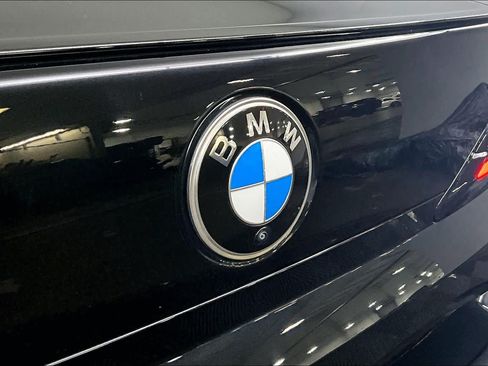 Used 2023 BMW 760i xDrive AWD/4WD image 31