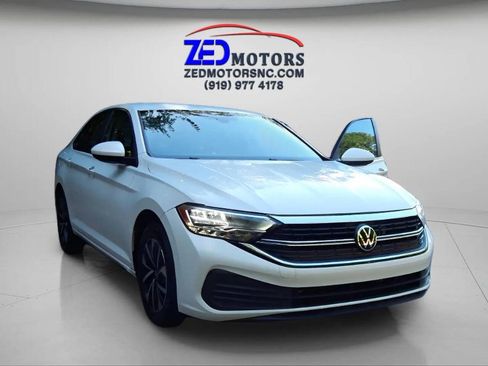 Used 2024 Volkswagen Jetta S image 10