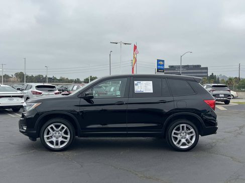 Used 2024 Honda Passport EX-L image 2