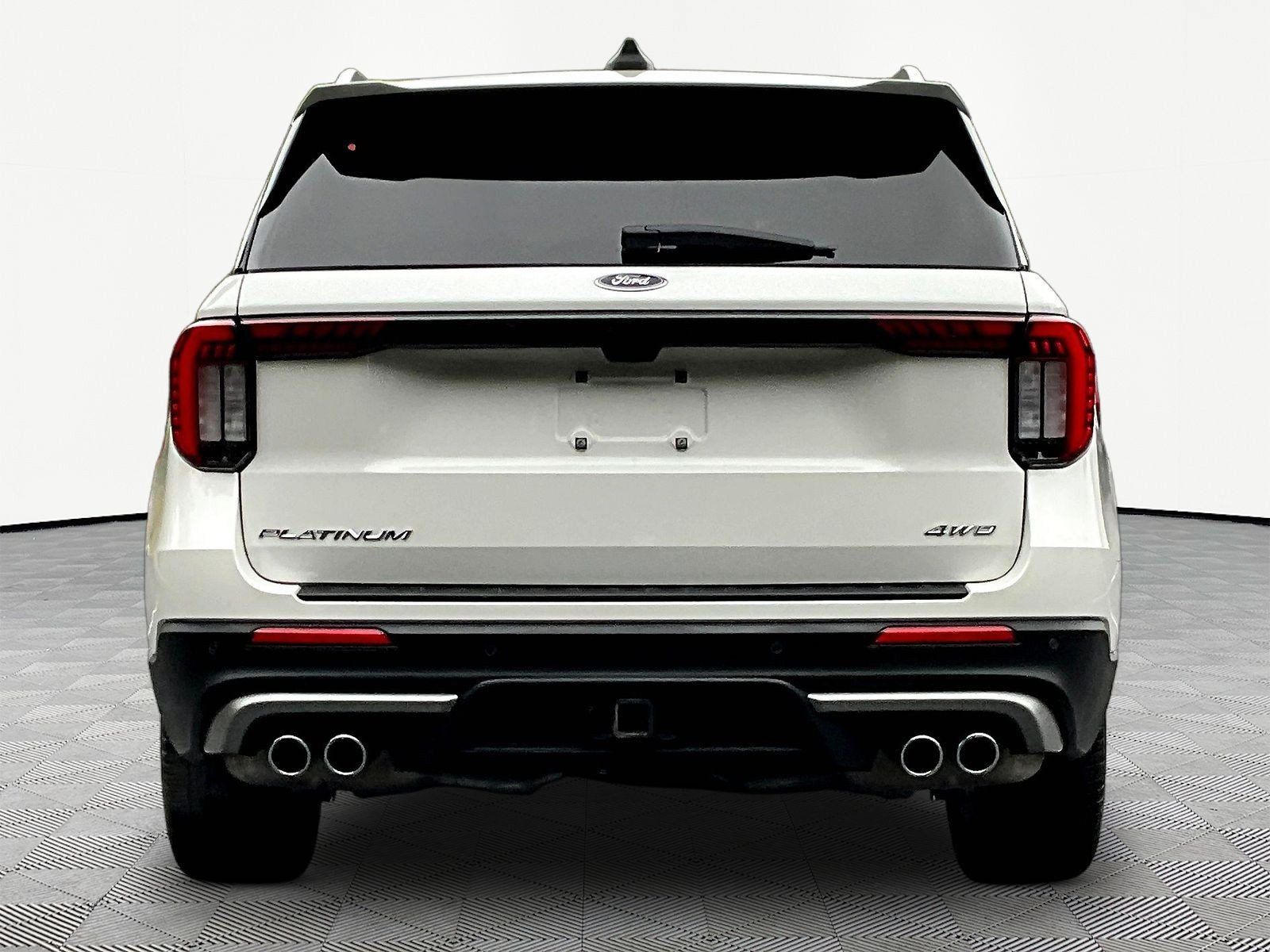 Used 2025 Ford Explorer Platinum w/ Ultimate Package AWD/4WD image 5