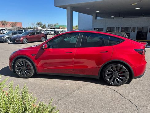 Used 2021 Tesla Model Y Performance AWD/4WD image 5