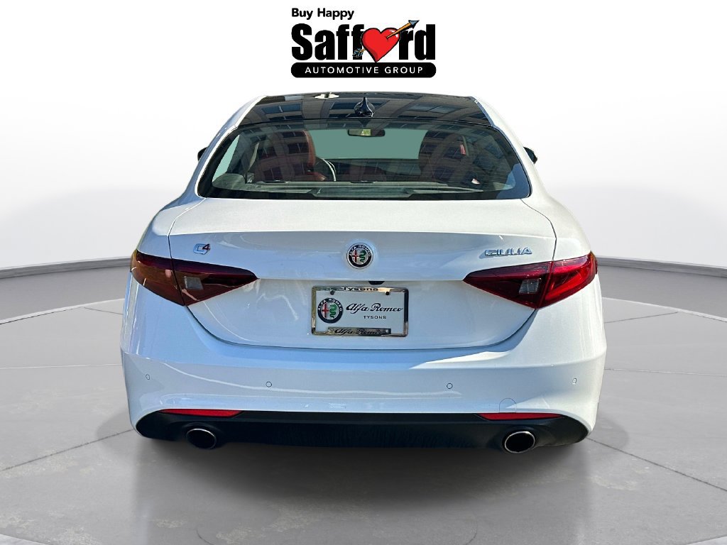 Used 2018 Alfa Romeo Giulia Ti AWD/4WD image 7