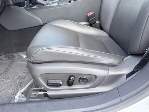 Used 2022 Lexus ES 250 w/ Premium Package image 30
